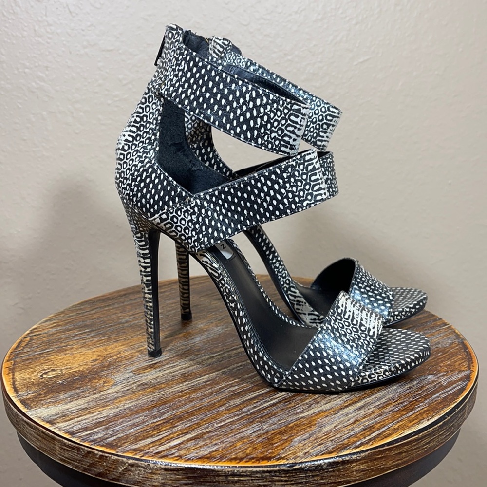 🌱 Steve Madden 5 Inch Heels